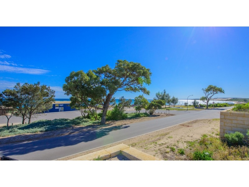 63 Whitehill Road, Drummond Cove WA 6532