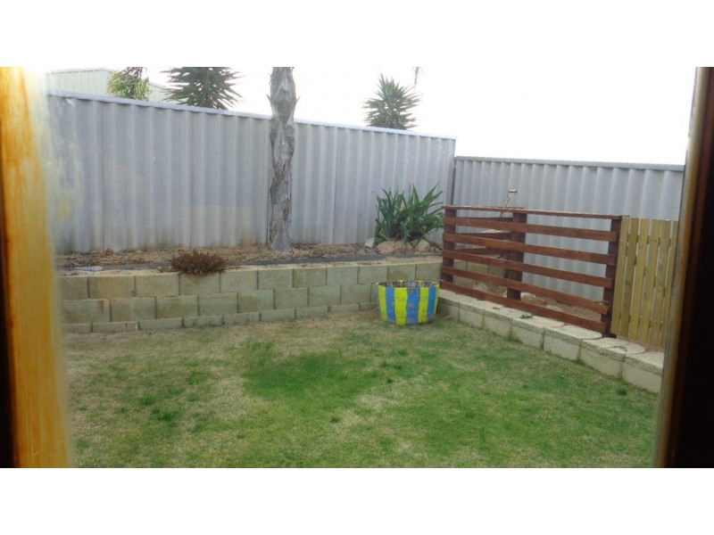 34 Hillview Drive, Drummond Cove WA 6532