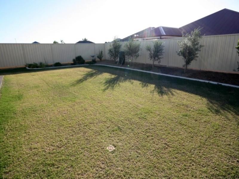 22 Yolanda Edge, Wandina WA 6530