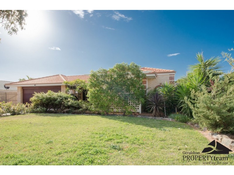 22 Hillview Drive, Drummond Cove WA 6532