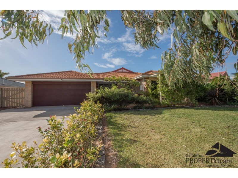 22 Hillview Drive, Drummond Cove WA 6532