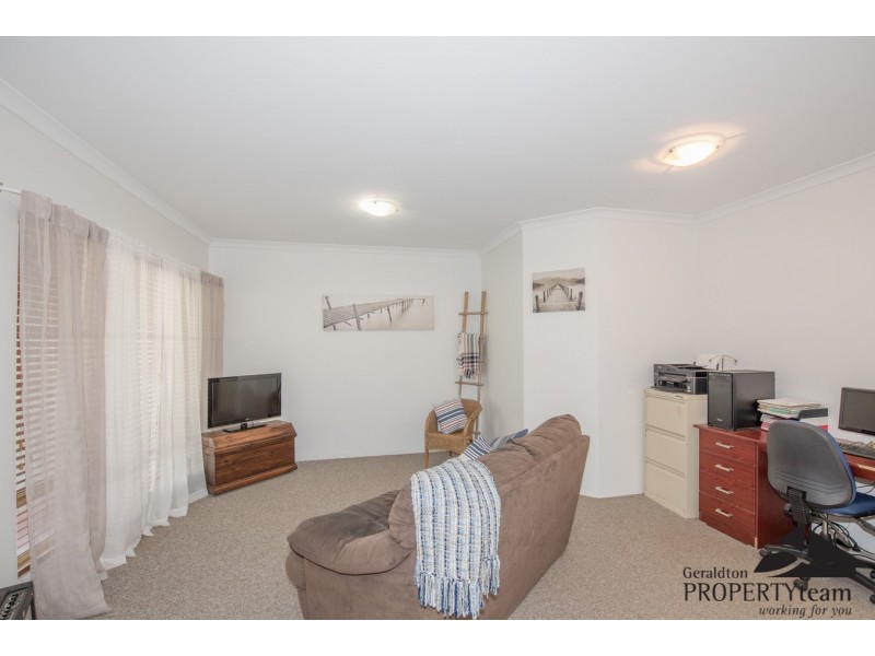 22 Hillview Drive, Drummond Cove WA 6532