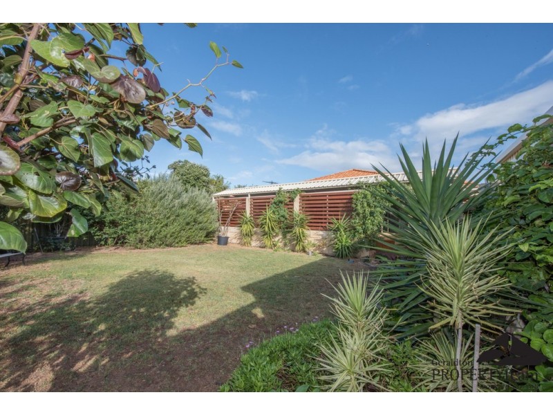 22 Hillview Drive, Drummond Cove WA 6532