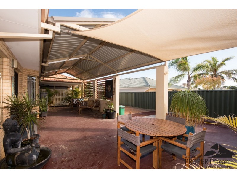 22 Hillview Drive, Drummond Cove WA 6532