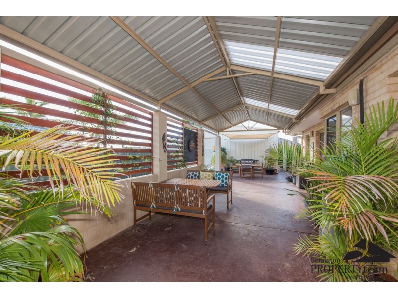 22 Hillview Drive, Drummond Cove WA 6532