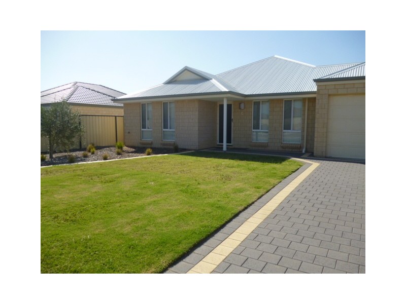 6 Invincible Rise, Wandina WA 6530