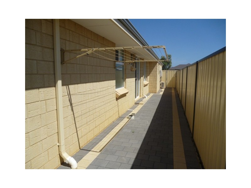 6 Invincible Rise, Wandina WA 6530