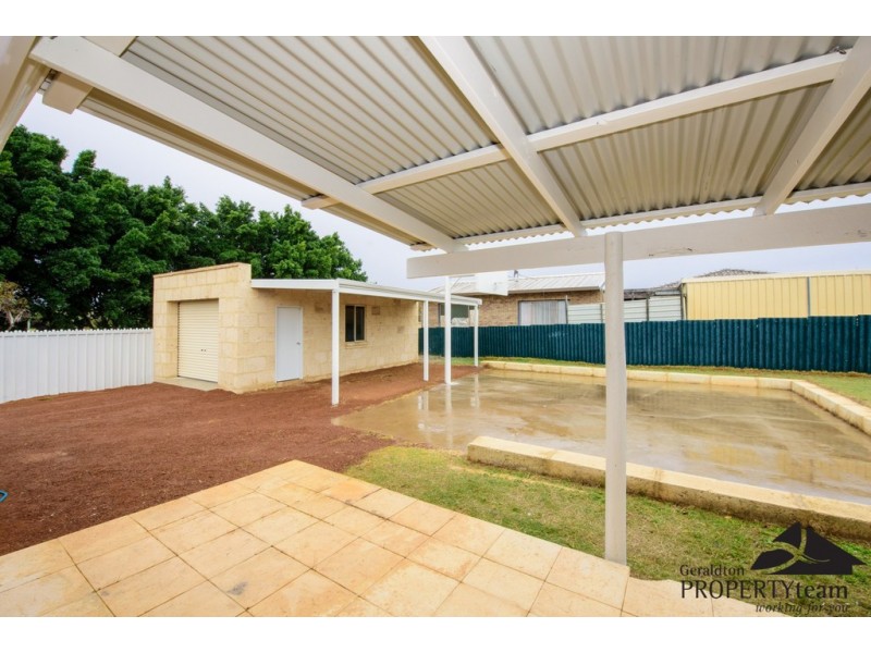 30 Solomon Circle, Karloo WA 6530