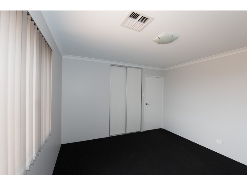 15 Andrew Lane, Waggrakine WA 6530