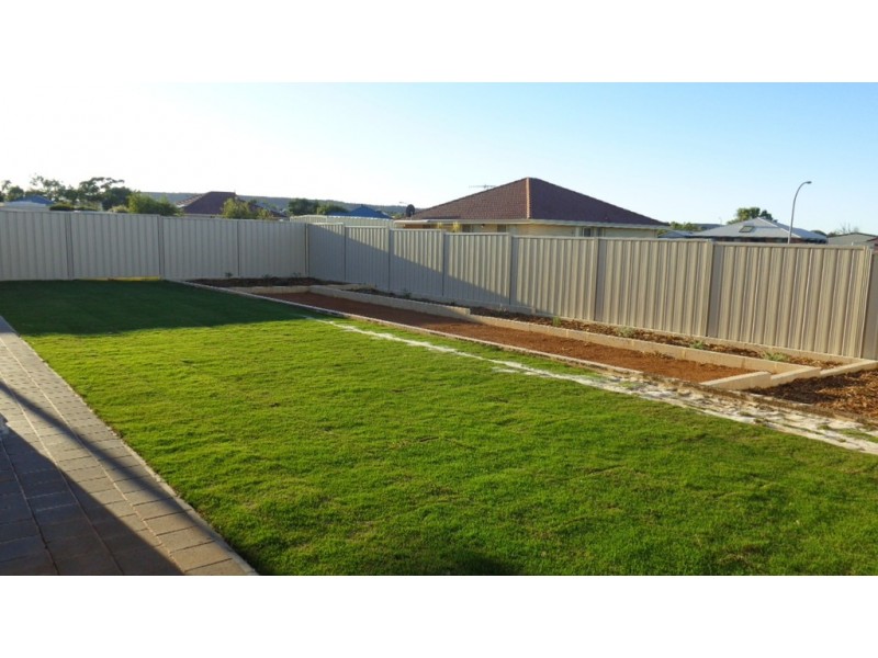 15 Andrew Lane, Waggrakine WA 6530