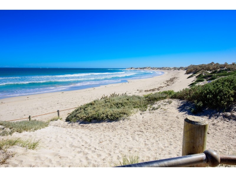 22 Thames Drive, Cape Burney WA 6532