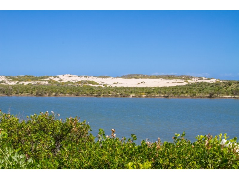 22 Thames Drive, Cape Burney WA 6532