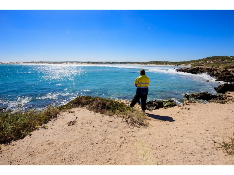 22 Thames Drive, Cape Burney WA 6532