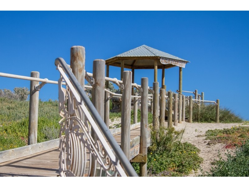 22 Thames Drive, Cape Burney WA 6532