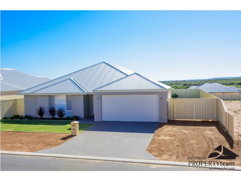 10 Herbert Street, Wandina WA 6530