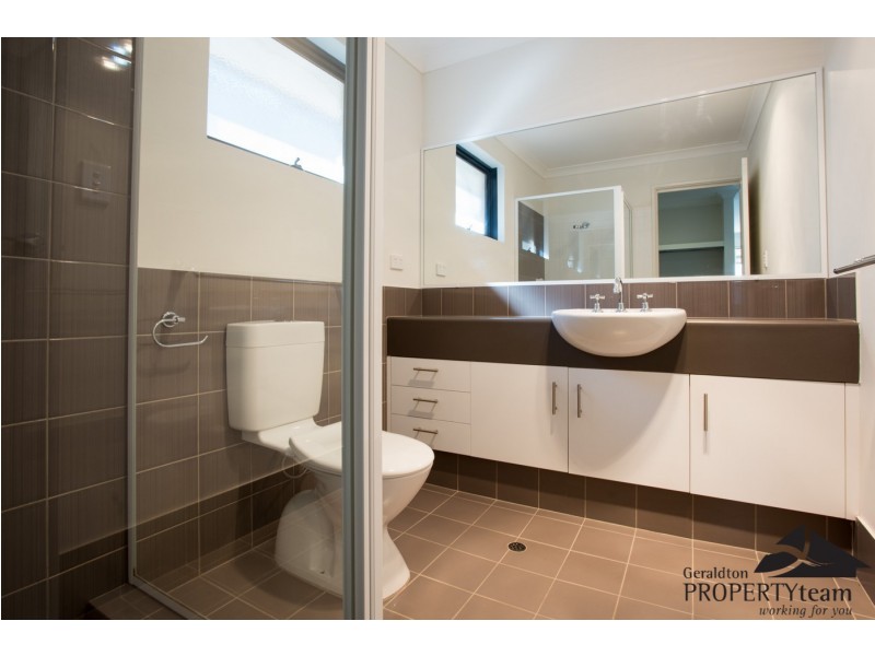 14/4 McDermott Avenue, Wandina WA 6530