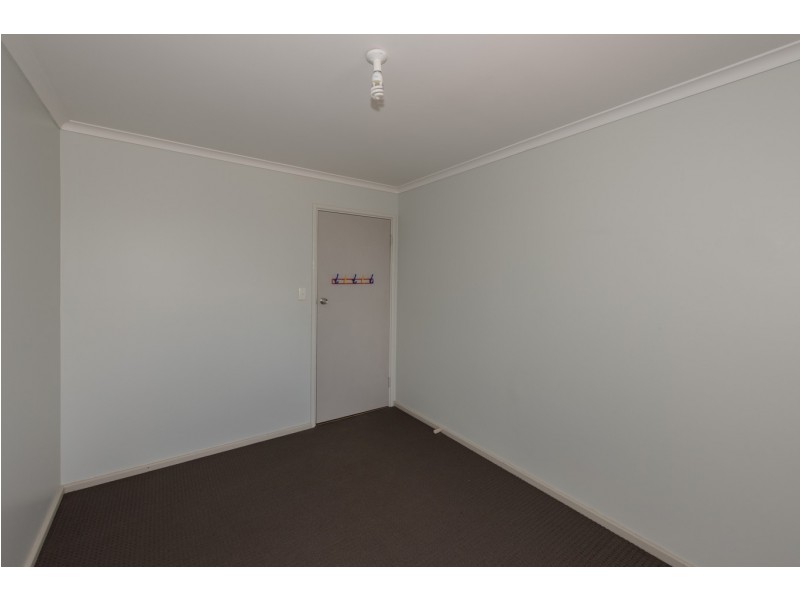 24 Adelaide Street, Waggrakine WA 6530