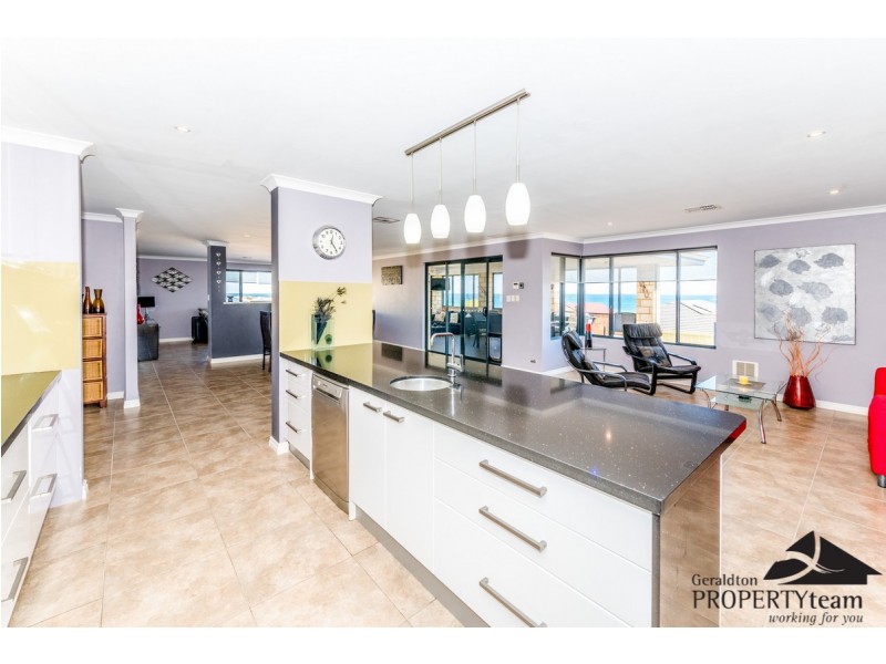 6 Basile Court, Wandina WA 6530