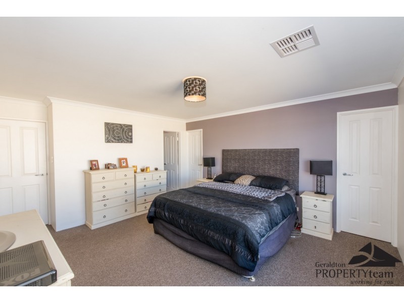 6 Basile Court, Wandina WA 6530