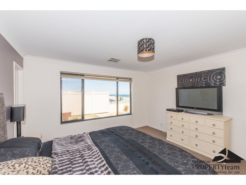 6 Basile Court, Wandina WA 6530