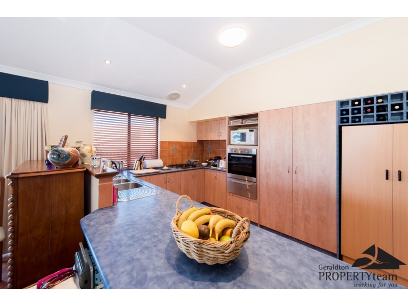 14 Pelican Rise, Wandina WA 6530