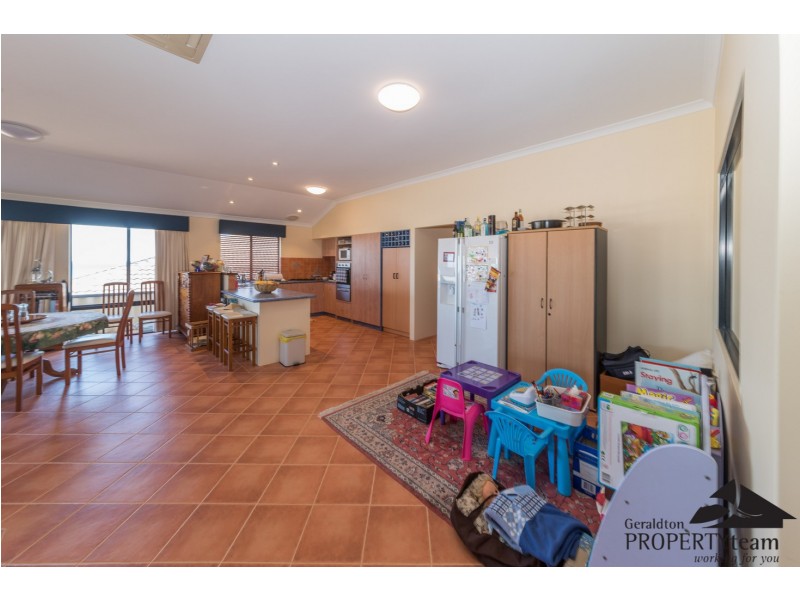 14 Pelican Rise, Wandina WA 6530