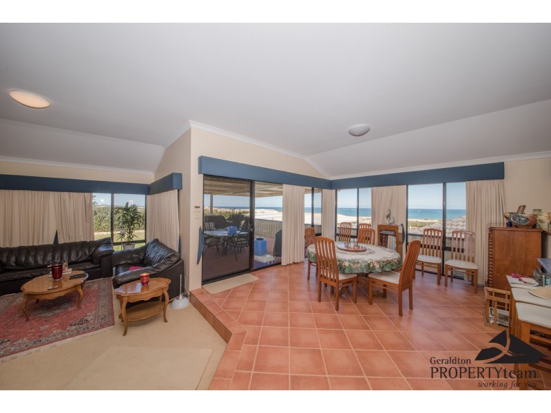14 Pelican Rise, Wandina WA 6530