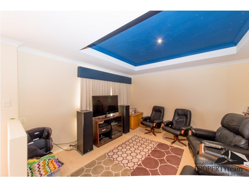 14 Pelican Rise, Wandina WA 6530