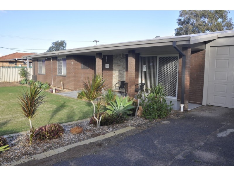 95 Railway Street, Bluff Point WA 6530