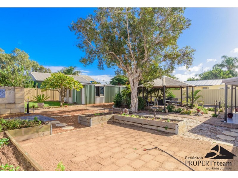 95 Railway Street, Bluff Point WA 6530