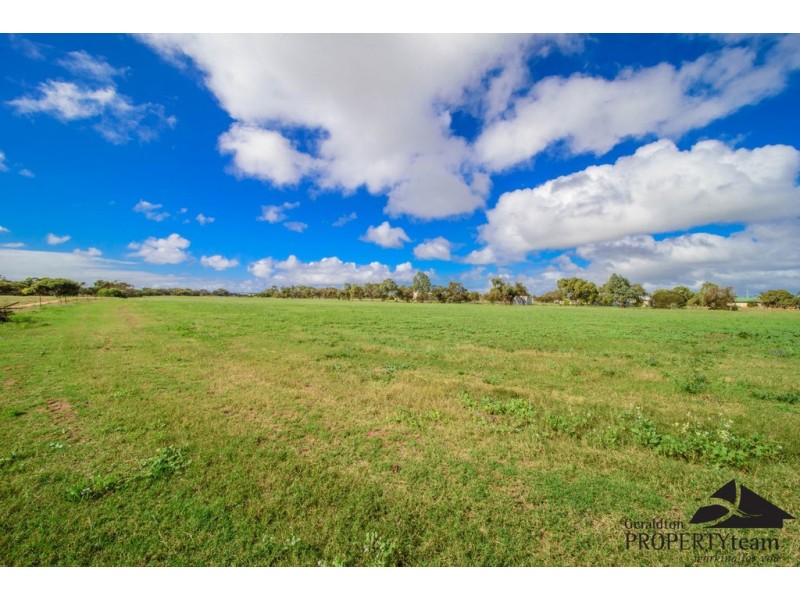 14 Dressage Circle, Deepdale WA 6532