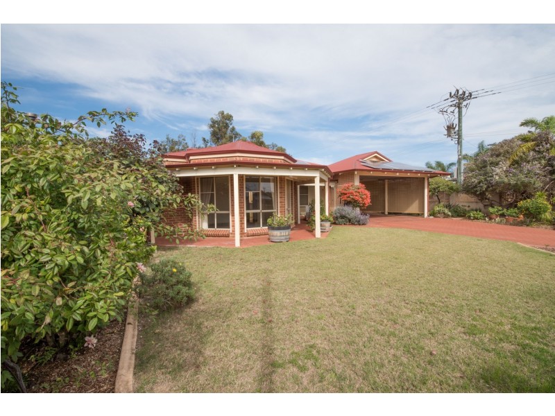 25 Church Street, Dongara WA 6525