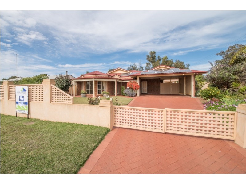 25 Church Street, Dongara WA 6525