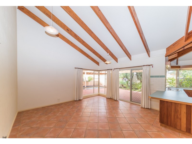 25 Church Street, Dongara WA 6525