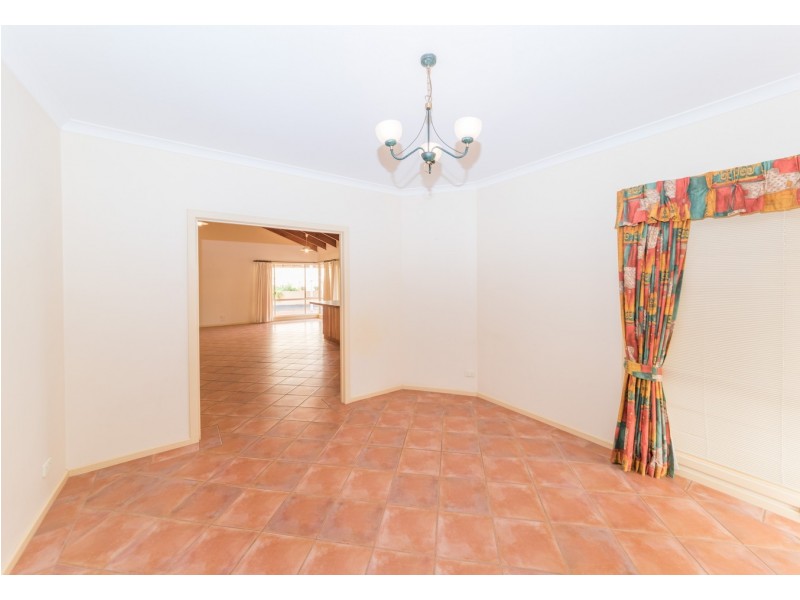 25 Church Street, Dongara WA 6525