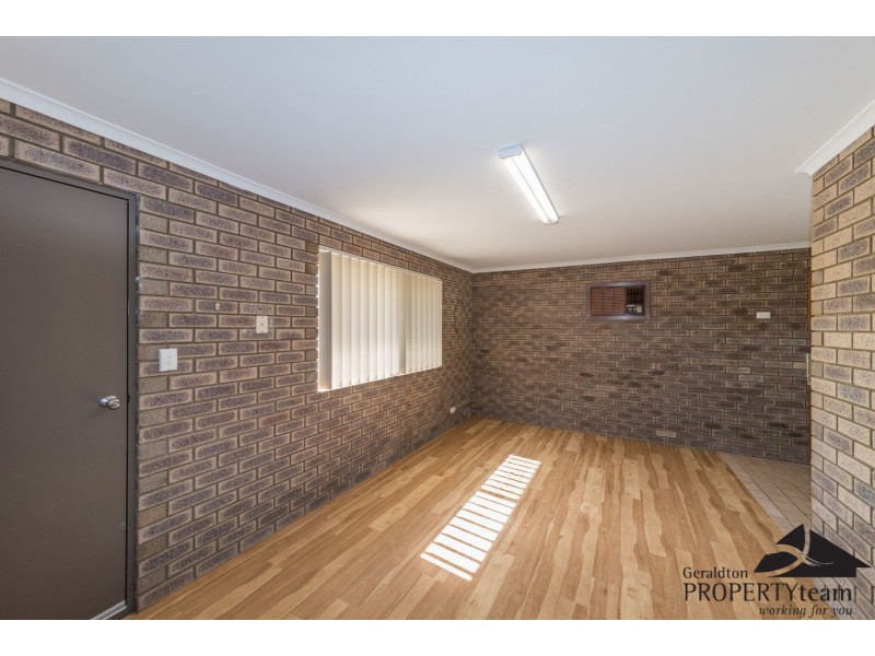 4 Pinyali Way, Waggrakine WA 6530