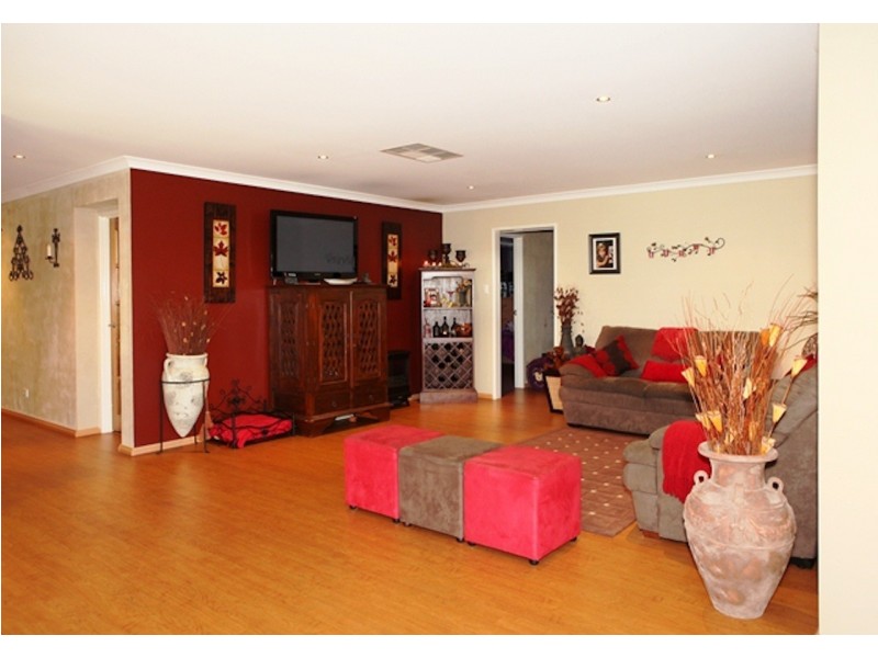 1 Ocean Queen Drive, Wandina WA 6530