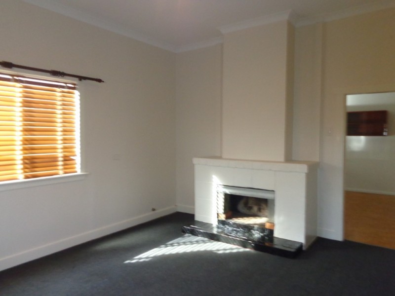 214 Second Street, Wonthella WA 6530