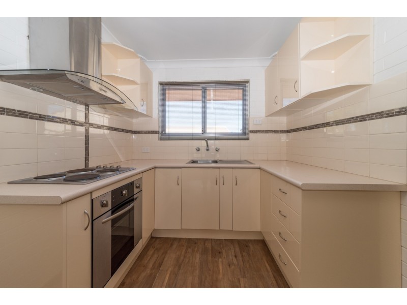 3/234 Place Road, Wonthella WA 6530