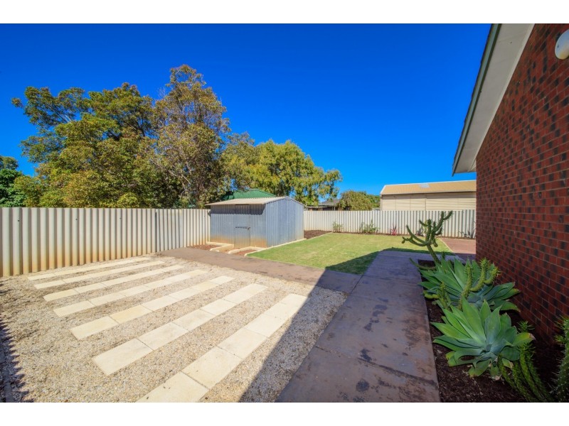 3/234 Place Road, Wonthella WA 6530