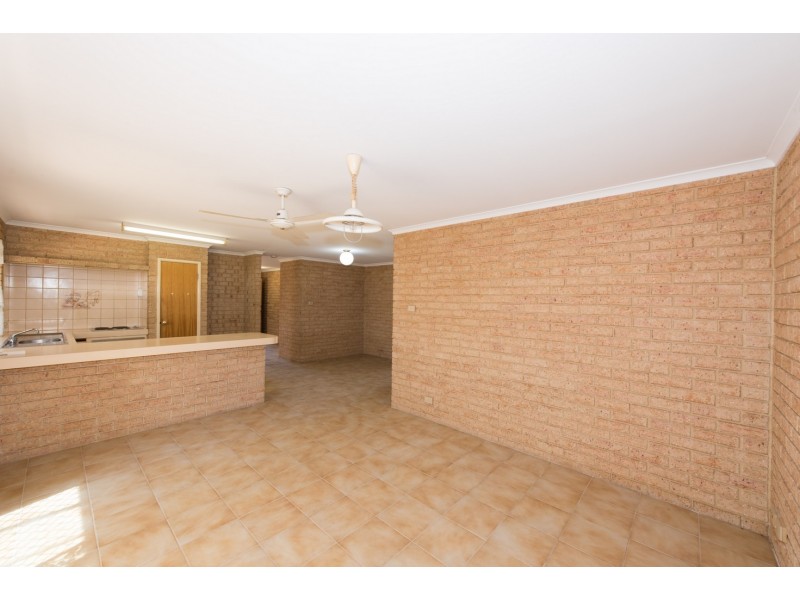 11B Wilton Close, Mount Tarcoola WA 6530