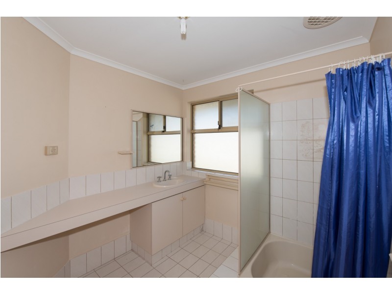 11B Wilton Close, Mount Tarcoola WA 6530