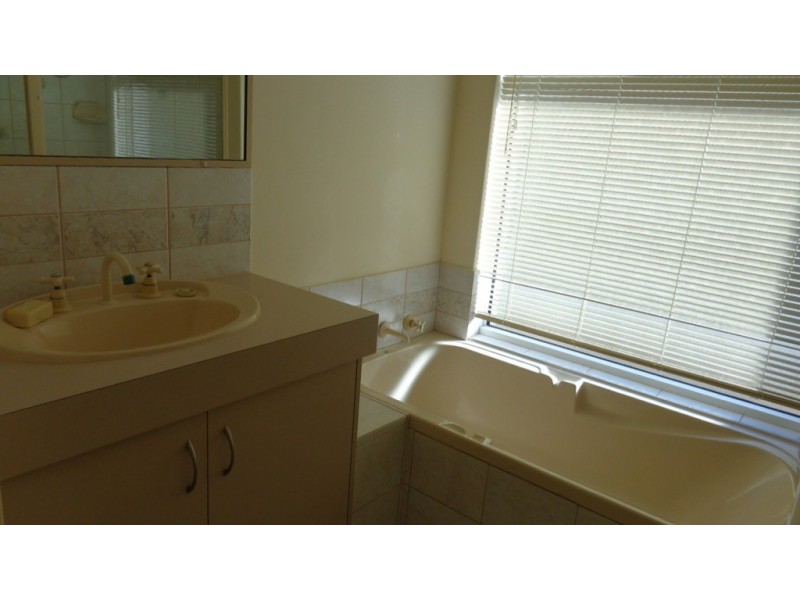 15 Nagle Close, Mount Tarcoola WA 6530