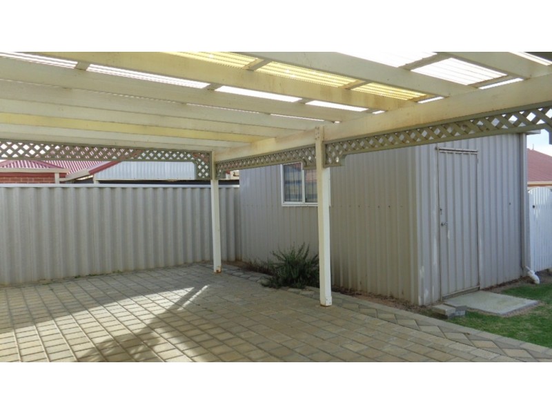 15 Nagle Close, Mount Tarcoola WA 6530
