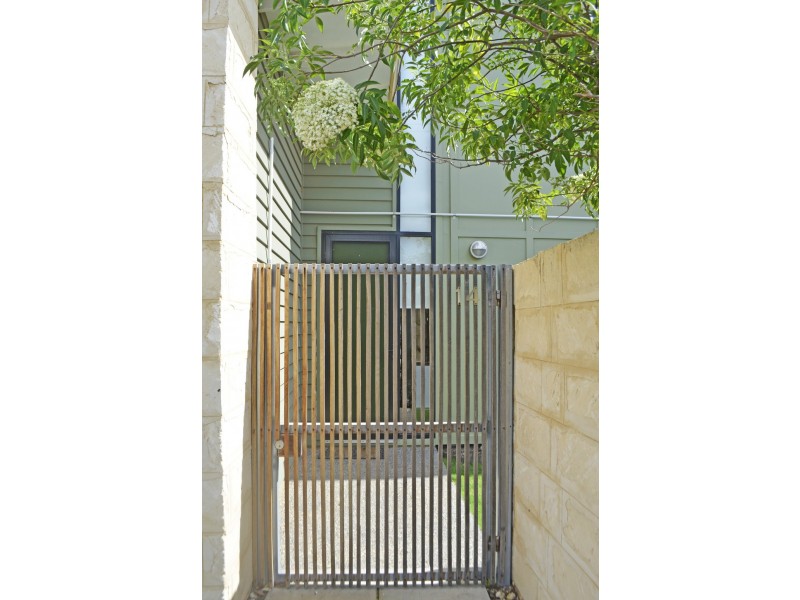 14 Pollard Street, Geraldton WA 6530