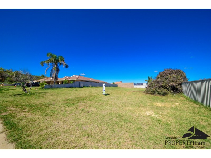 8 Watterson Road, Tarcoola Beach WA 6530