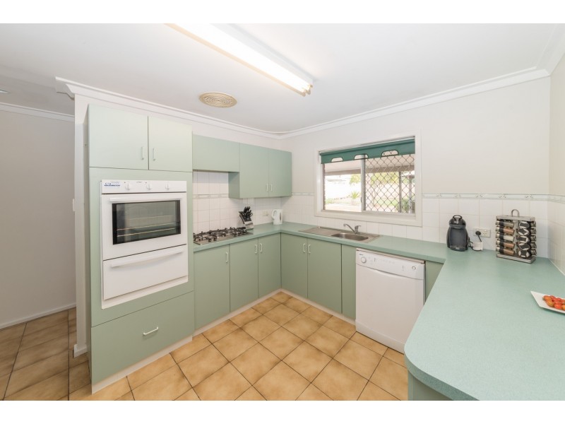 95 Railway Street, Bluff Point WA 6530