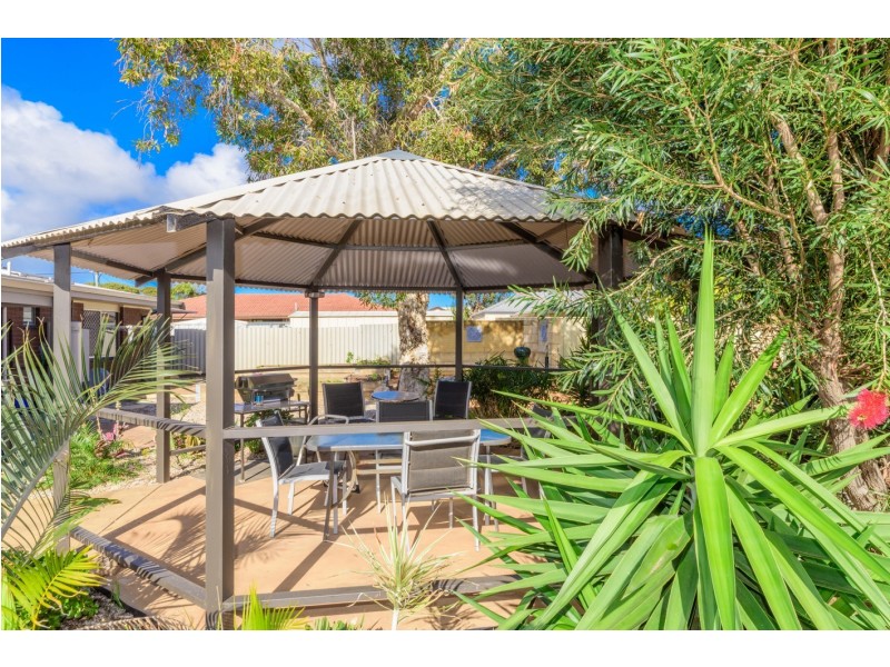 95 Railway Street, Bluff Point WA 6530