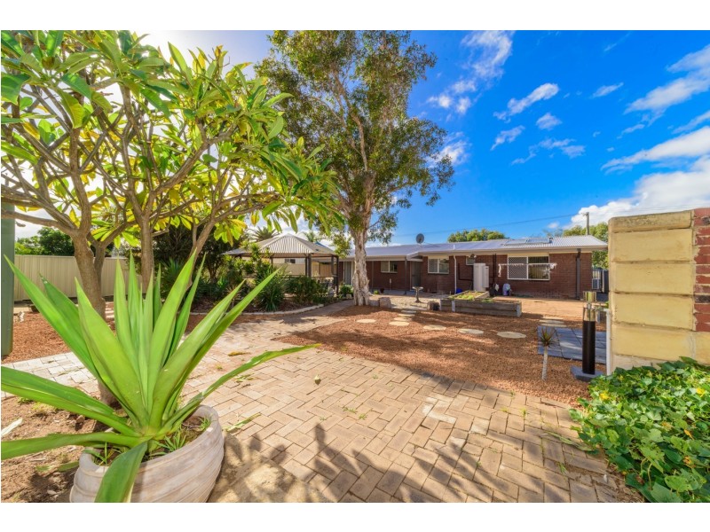 95 Railway Street, Bluff Point WA 6530