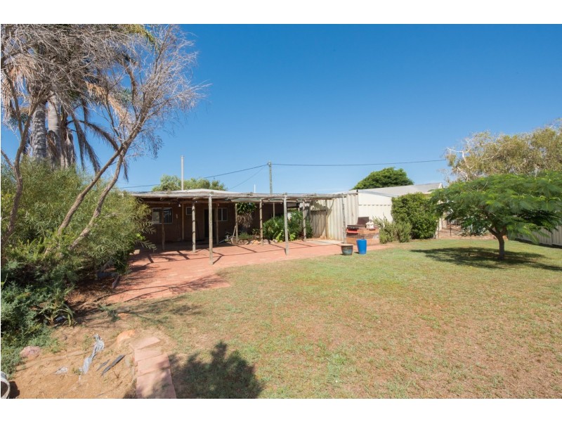 2 Woodman Street, Utakarra WA 6530